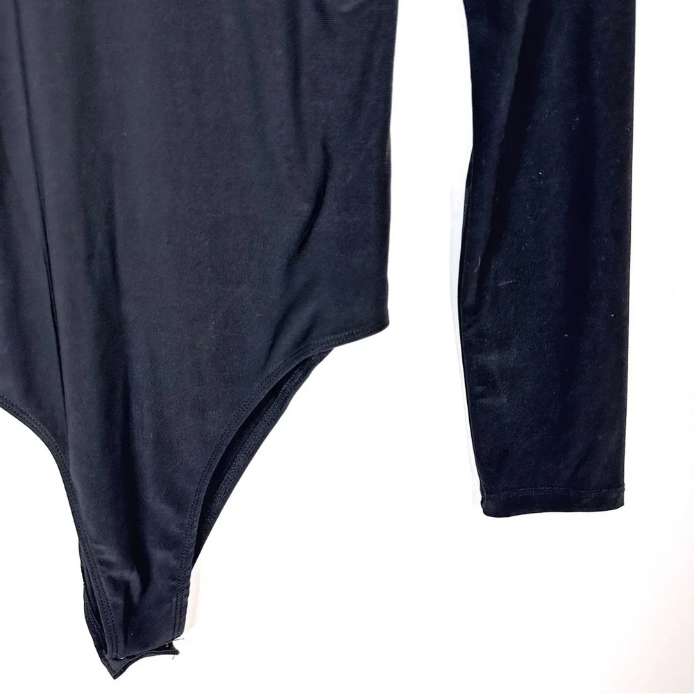 Halogen Black Jersey Stretch Knit Long Sleeve Double Scoop Bodysuit Size M - Picture 5 of 10